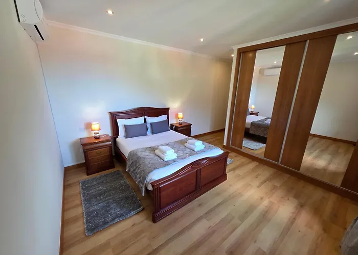 Willa Margarida Madeira *