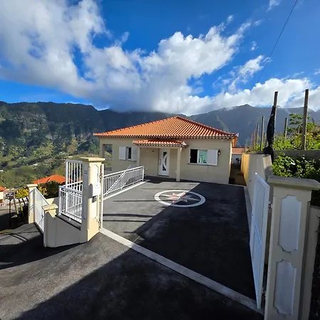 Margarida Madeira Villa São Vicente