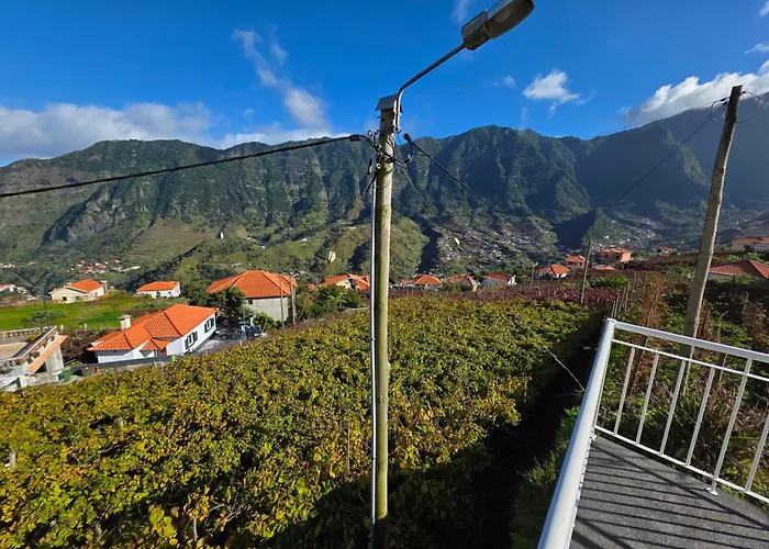 Margarida Madeira Вилла *